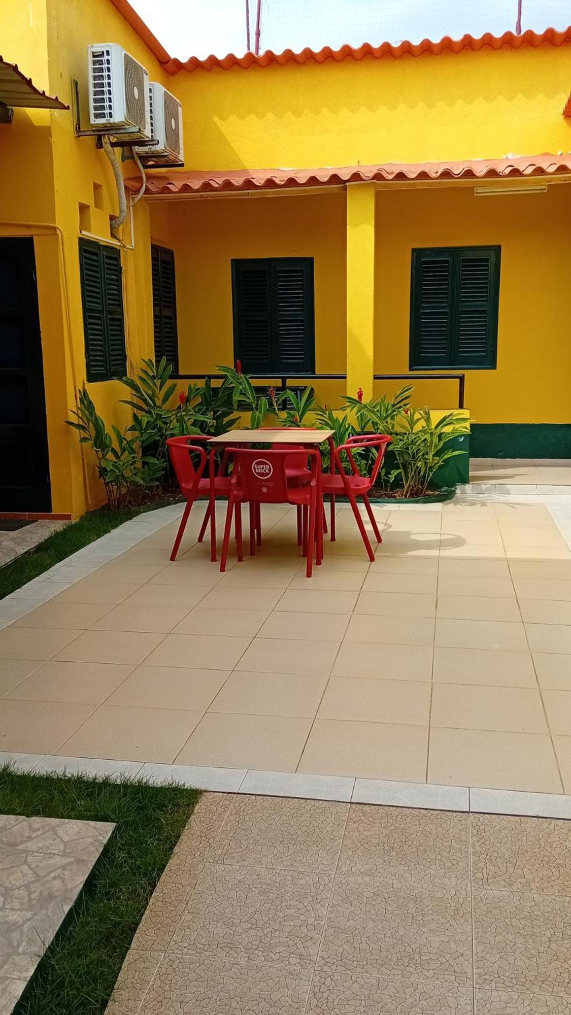Residencialdes Bed and Breakfast Sao Tome Exteriör bild
